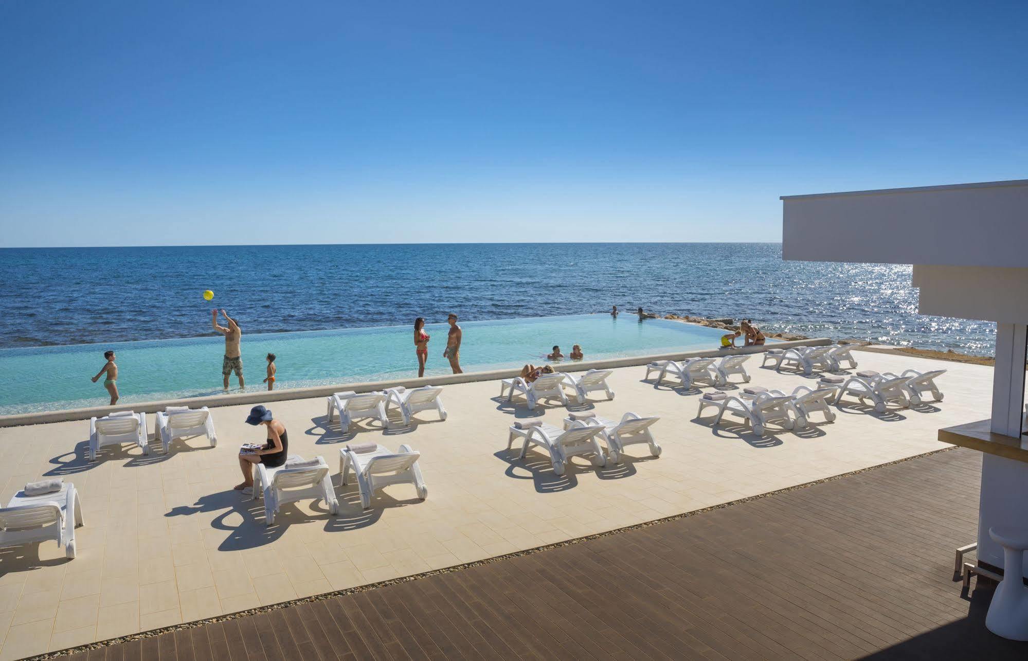 Aminess Sirena - Holiday Homes Classic Novigrad Istria المظهر الخارجي الصورة